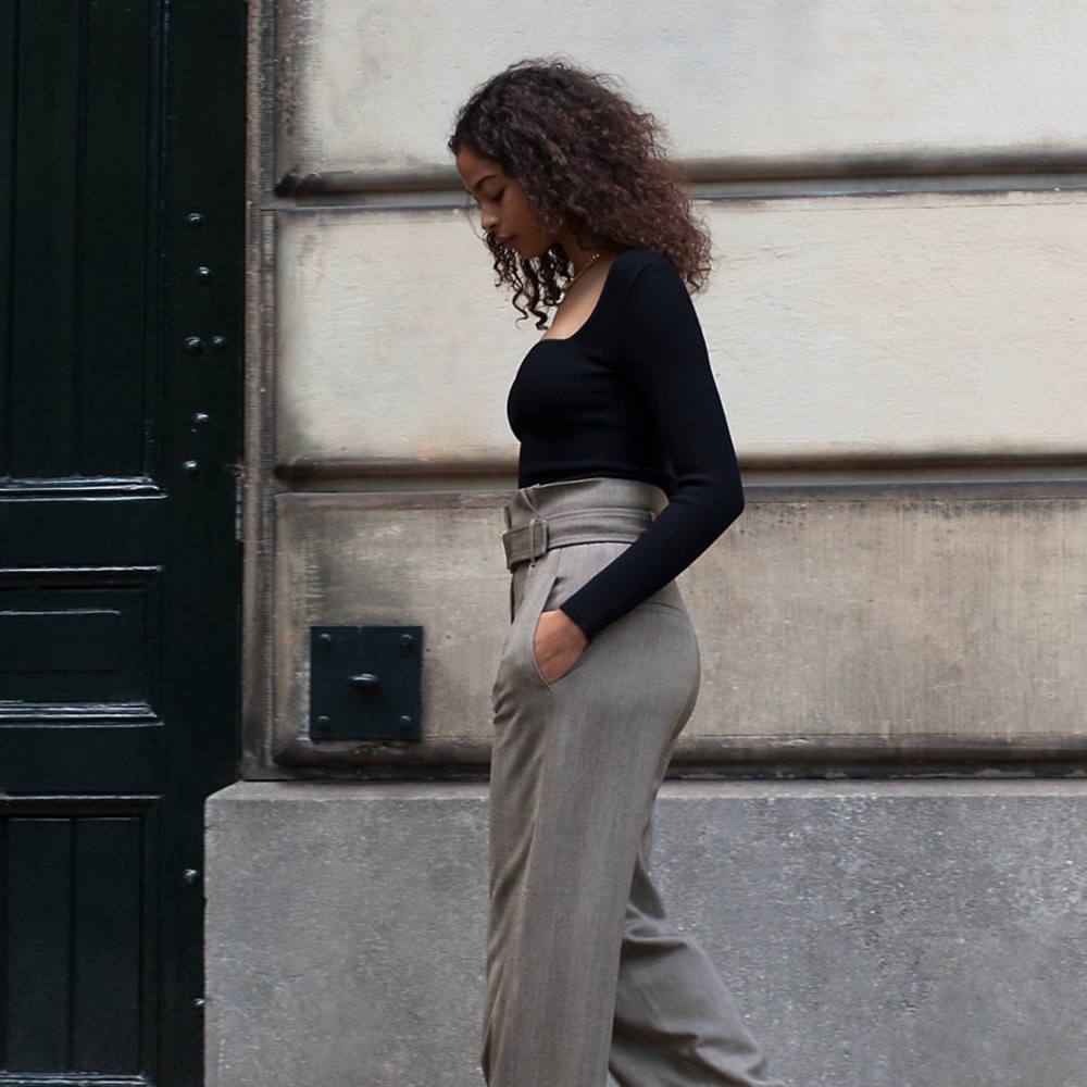 Aritzia babaton power pant - Picture 1 of 6